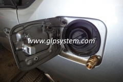 Toyota_Prius_glp_autogas_3-1